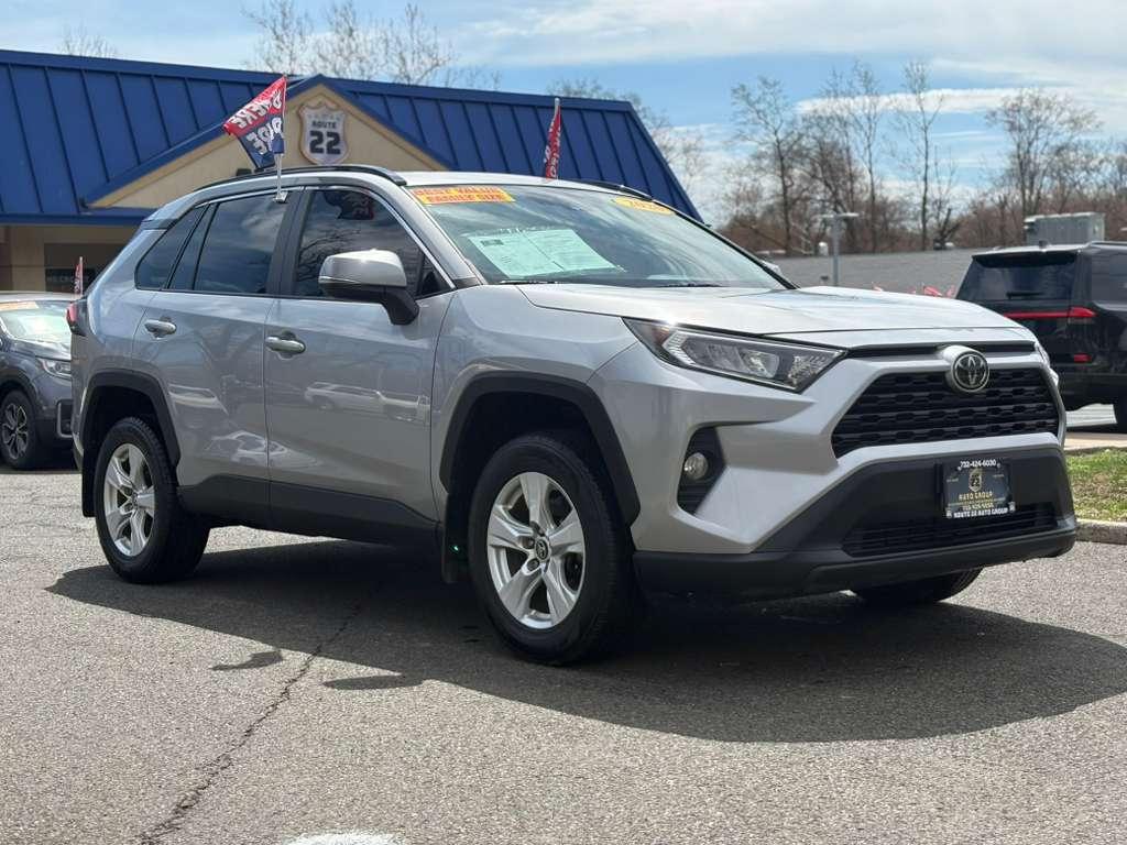 Toyota RAV4 XLE AWD 2020