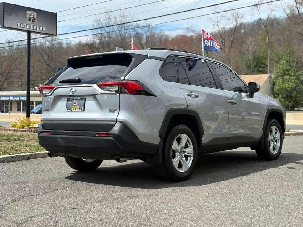 Toyota RAV4 XLE AWD 2020