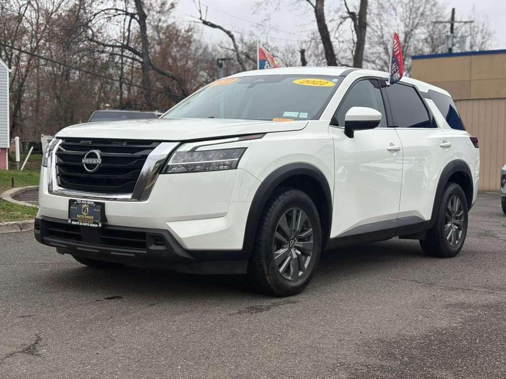 Nissan Pathfinder S 4WD 2022
