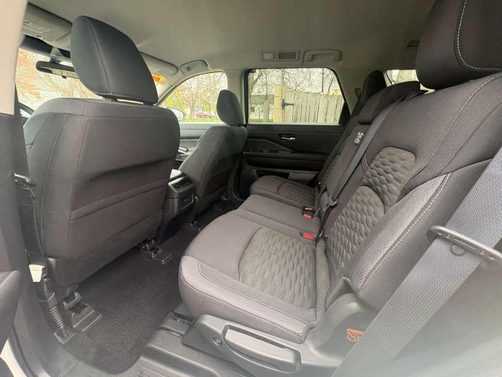 Nissan Pathfinder S 4WD 2022