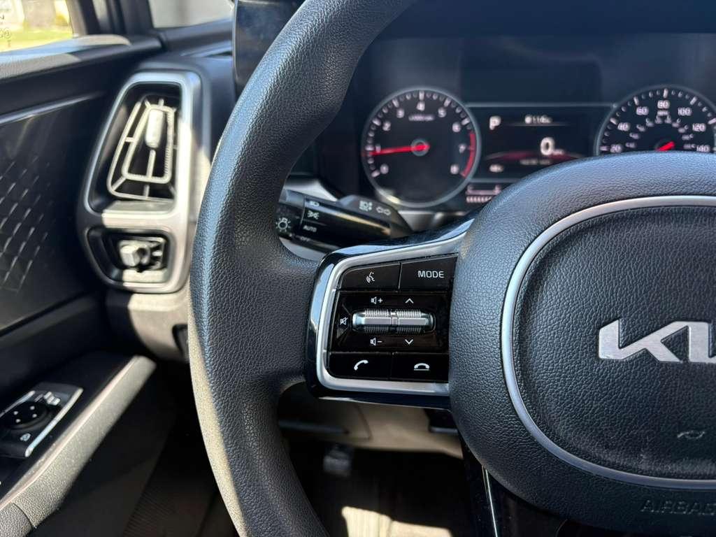 Kia Sorento LX 2WD 2023