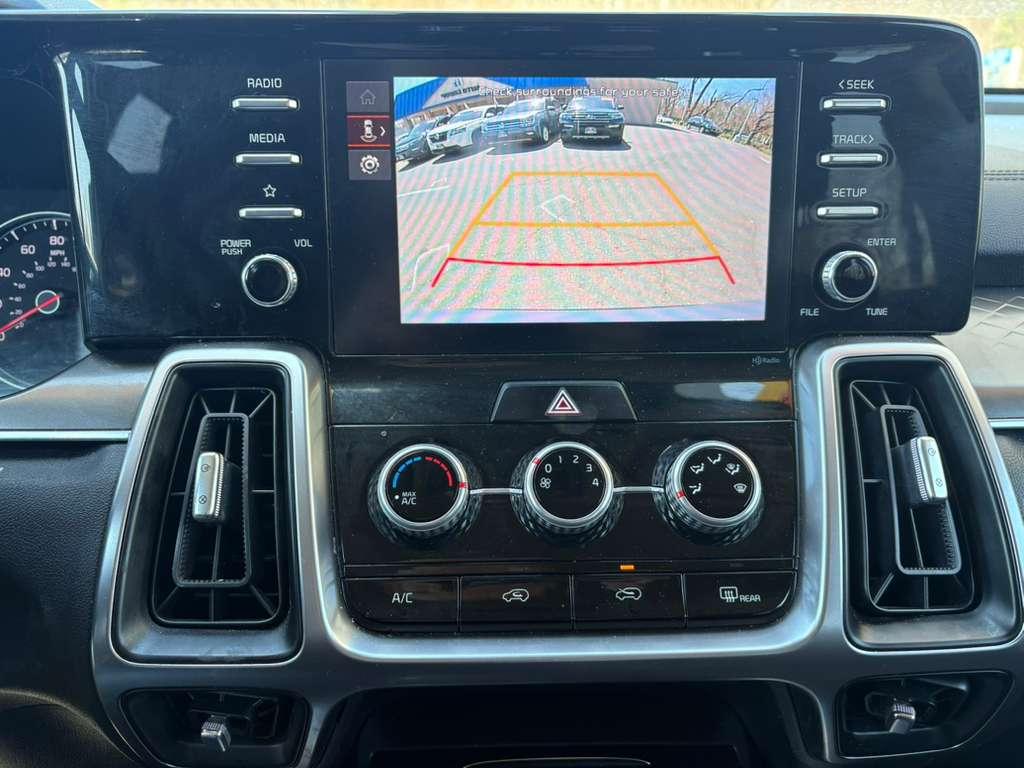 Kia Sorento LX 2WD 2023