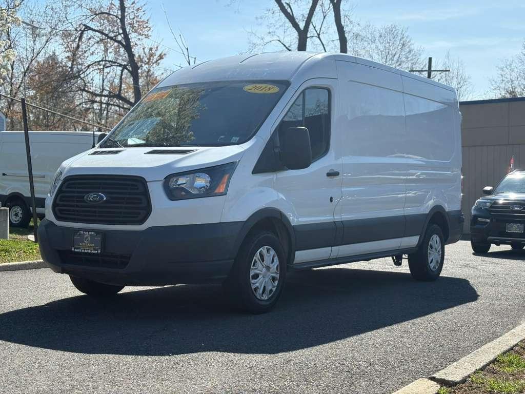 Ford Transit 250 Van Med. Roof w/Sliding Pass. 148-in. WB 2018