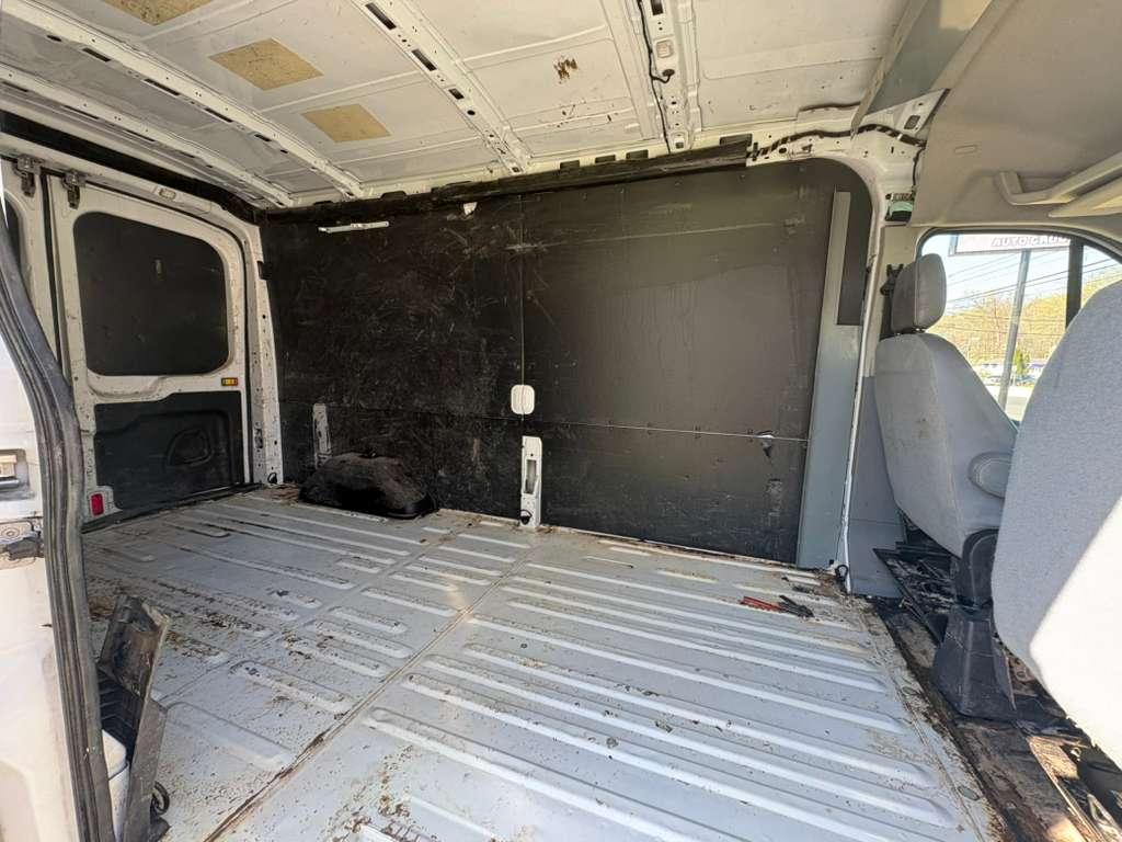 Ford Transit 250 Van Med. Roof w/Sliding Pass. 148-in. WB 2018