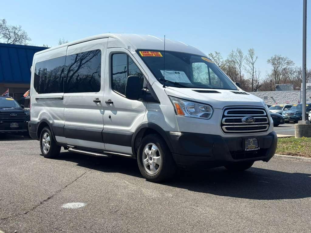 Ford Transit 350 Wagon Med. Roof XL w/Sliding Pass. 148-in. WB 2019