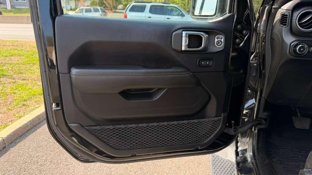 Jeep Wrangler Unlimited Sahara 2018