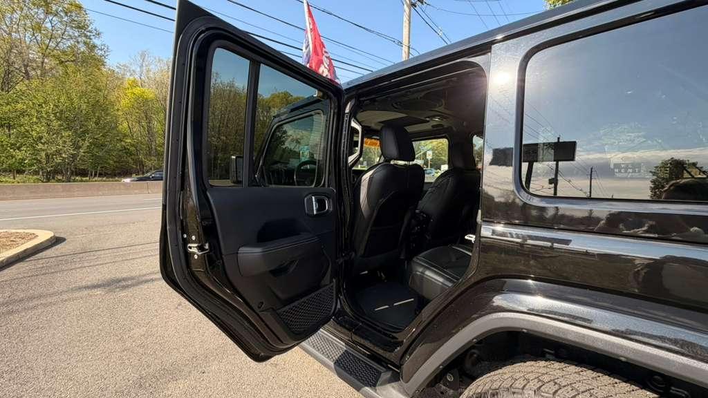Jeep Wrangler Unlimited Sahara 2018