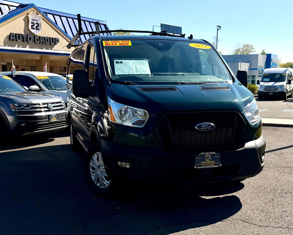 Ford Transit 250 Van Low Roof w/Sliding Pass. 130-in. WB 2021