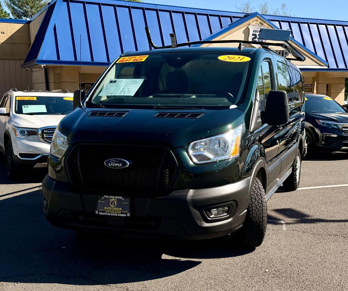 Ford Transit 250 Van Low Roof w/Sliding Pass. 130-in. WB 2021