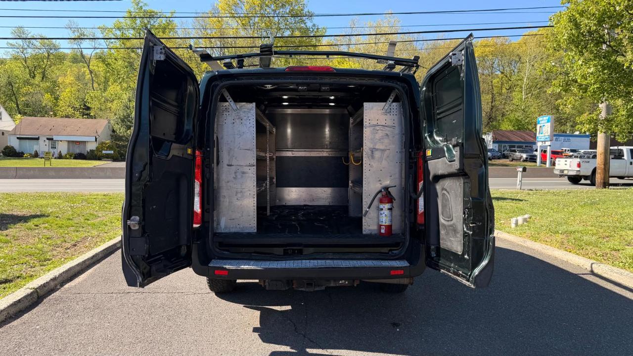 Ford Transit 250 Van Low Roof w/Sliding Pass. 130-in. WB 2021