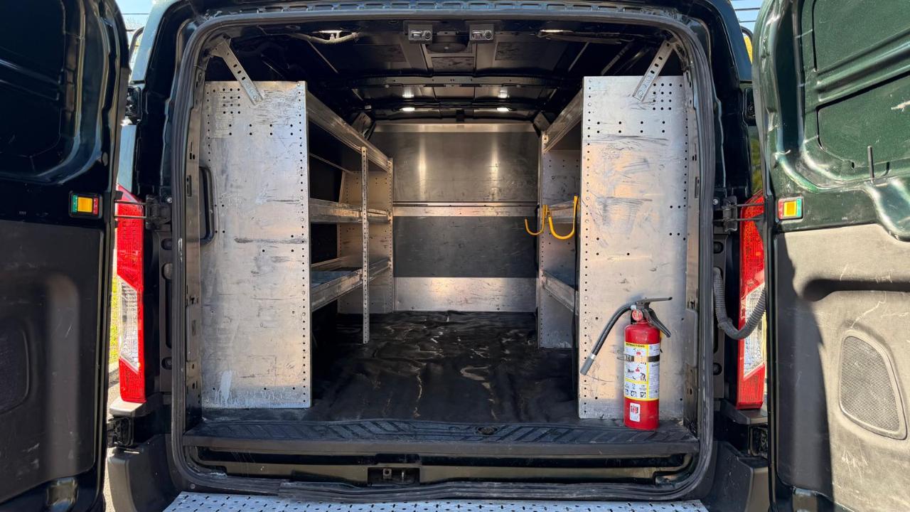Ford Transit 250 Van Low Roof w/Sliding Pass. 130-in. WB 2021