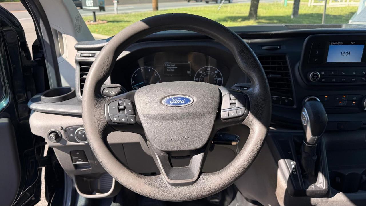 Ford Transit 250 Van Low Roof w/Sliding Pass. 130-in. WB 2021
