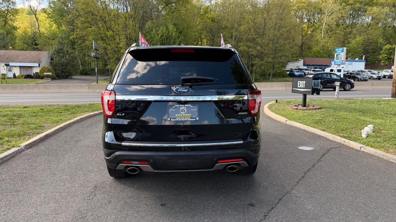 Ford Explorer XLT 4WD 2018