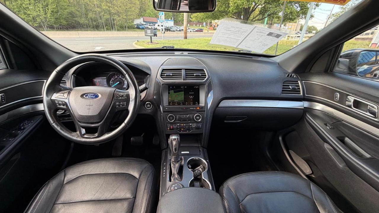 Ford Explorer XLT 4WD 2018