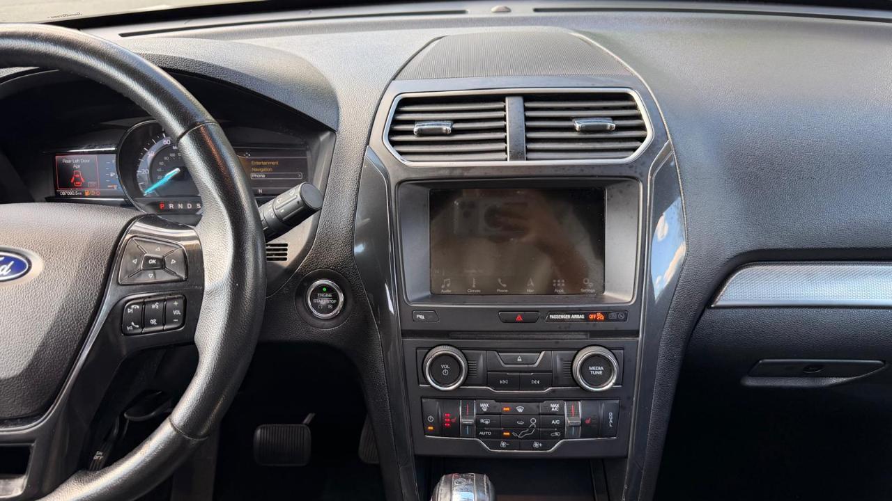 Ford Explorer XLT 4WD 2018