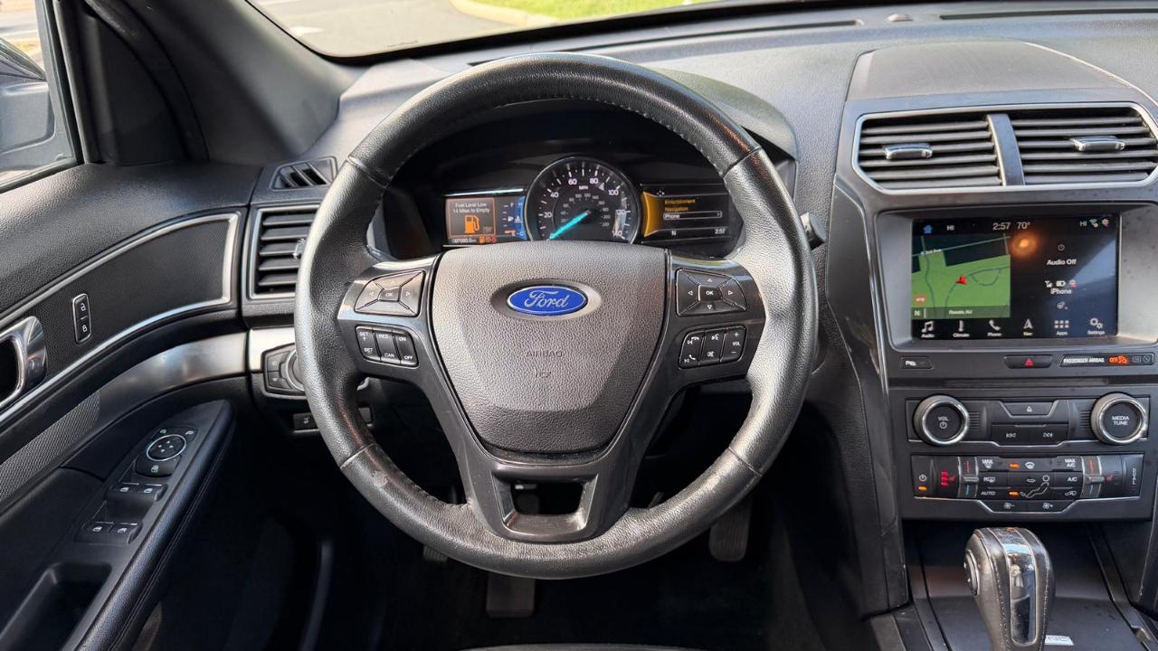 Ford Explorer XLT 4WD 2018