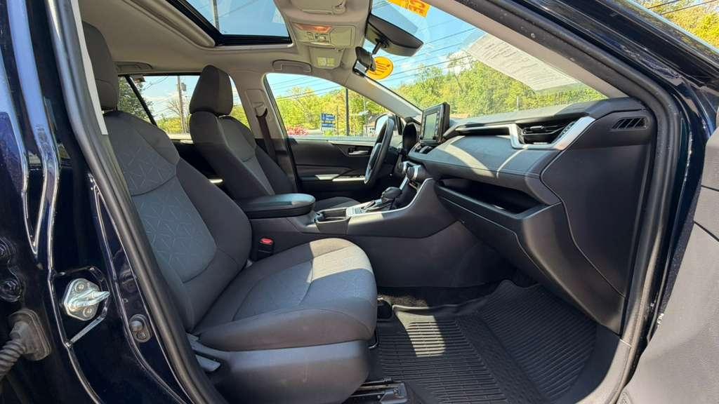 Toyota RAV4 XLE AWD 2019