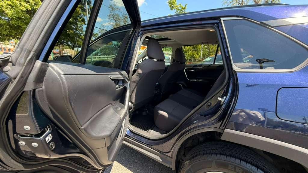 Toyota RAV4 XLE AWD 2019