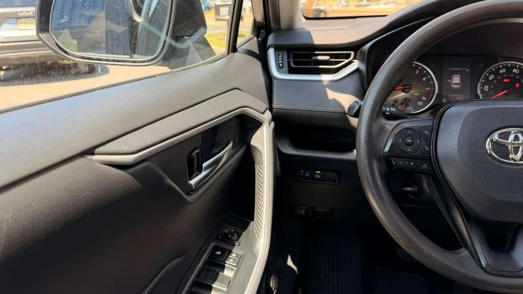 Toyota RAV4 XLE AWD 2019