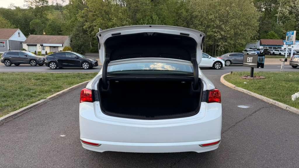 Acura TLX Base 2.4L 2019
