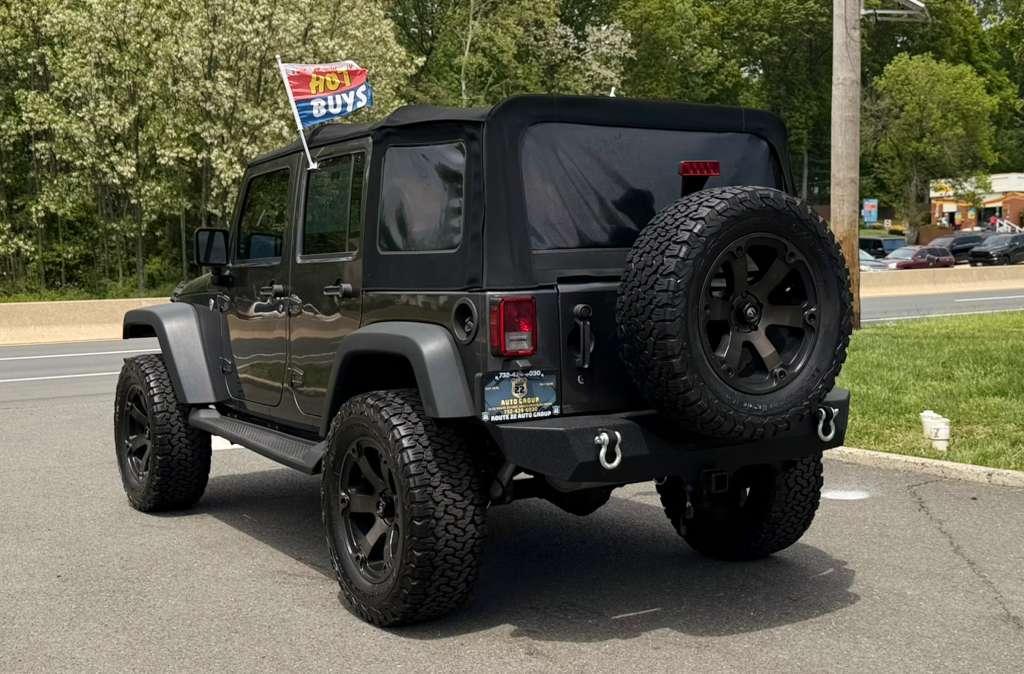 Jeep Wrangler Unlimited Sport 4WD 2017