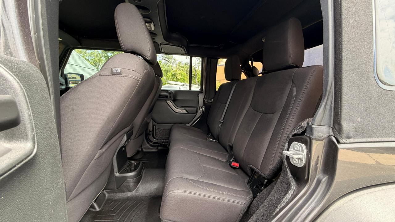 Jeep Wrangler Unlimited Sport 4WD 2017