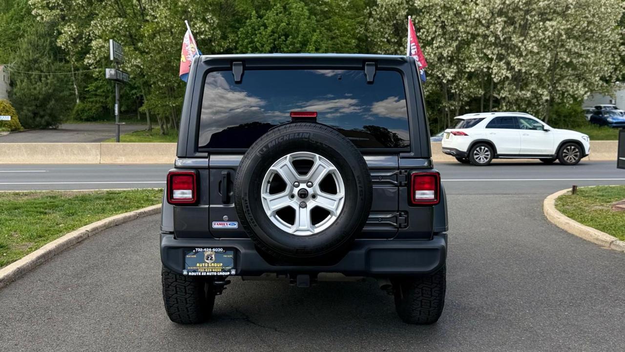 Jeep Wrangler Unlimited Sport 2018