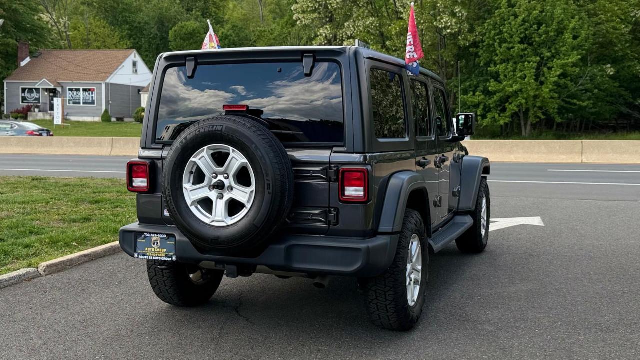 Jeep Wrangler Unlimited Sport 2018