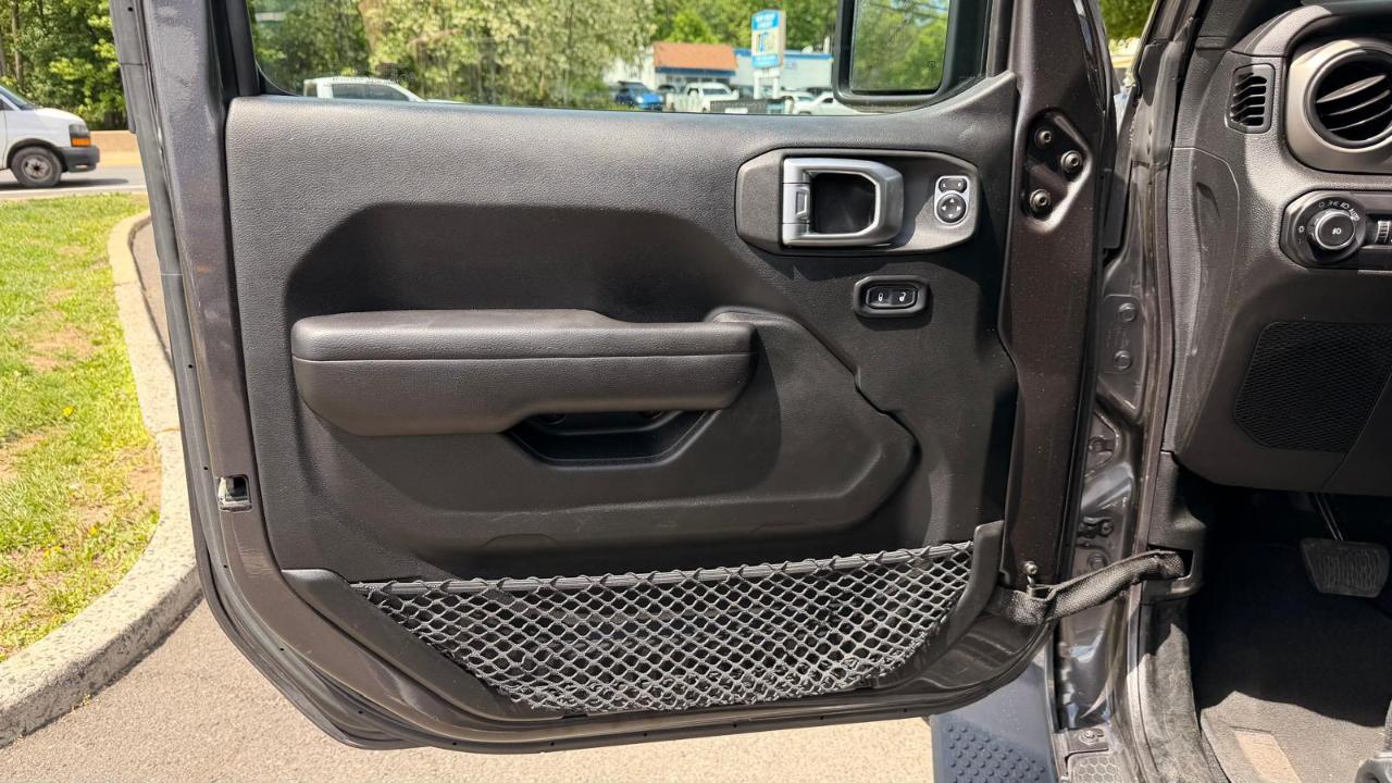 Jeep Wrangler Unlimited Sport 2018