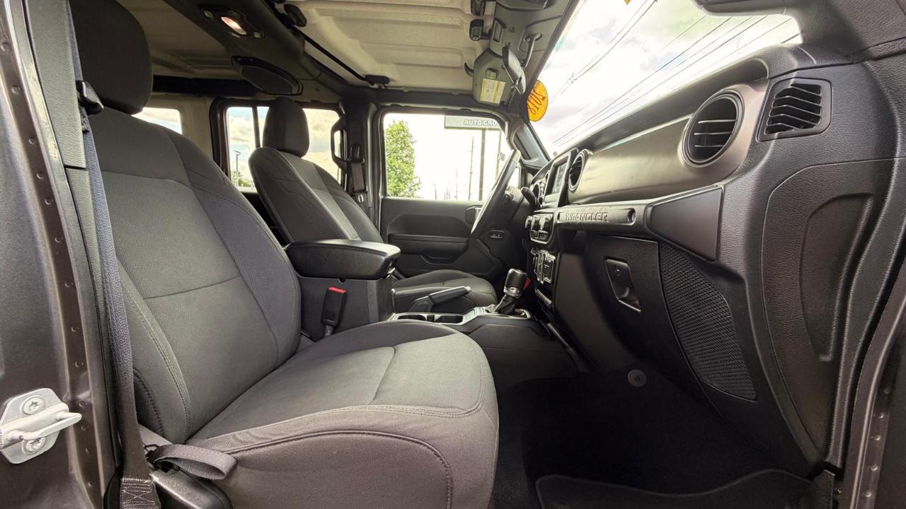 Jeep Wrangler Unlimited Sport 2018