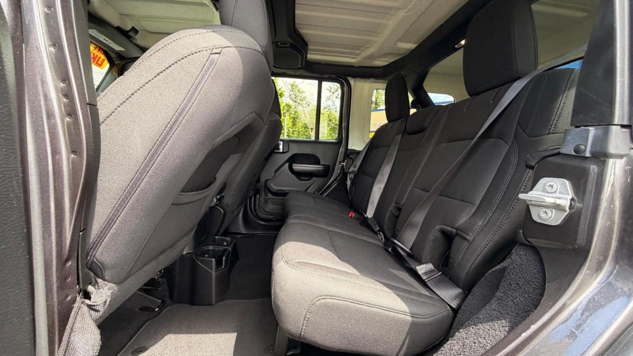 Jeep Wrangler Unlimited Sport 2018