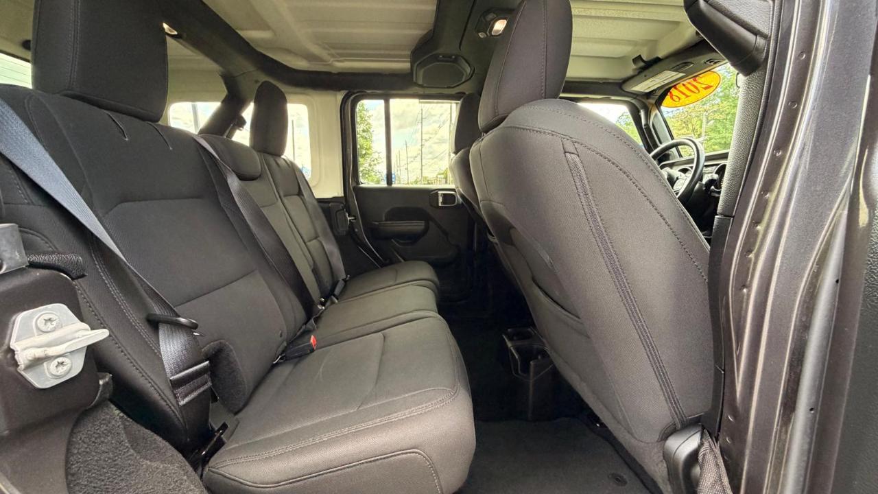 Jeep Wrangler Unlimited Sport 2018