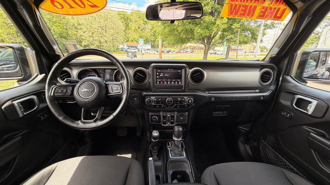 Jeep Wrangler Unlimited Sport 2018