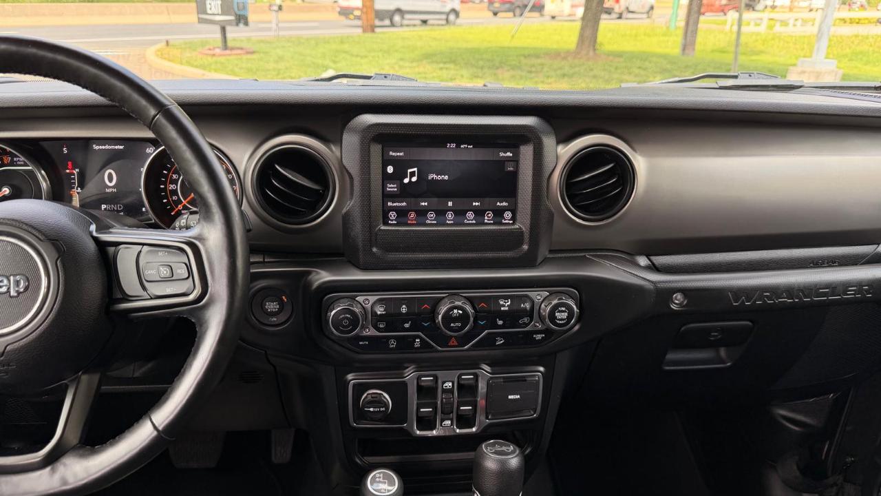 Jeep Wrangler Unlimited Sport 2018