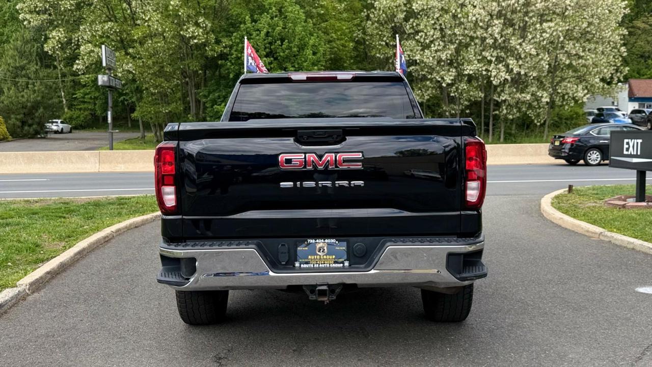 GMC Sierra 1500 Pro Double Cab 4WD 2023