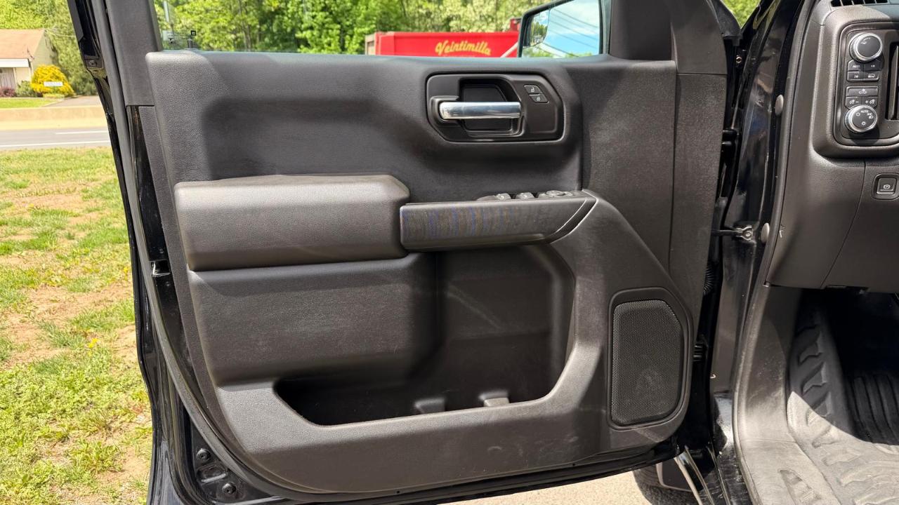 GMC Sierra 1500 Pro Double Cab 4WD 2023
