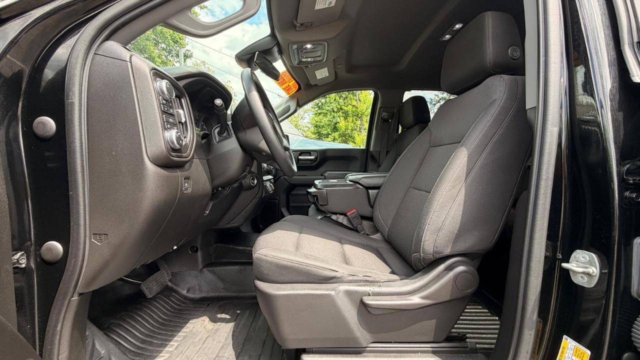 GMC Sierra 1500 Pro Double Cab 4WD 2023