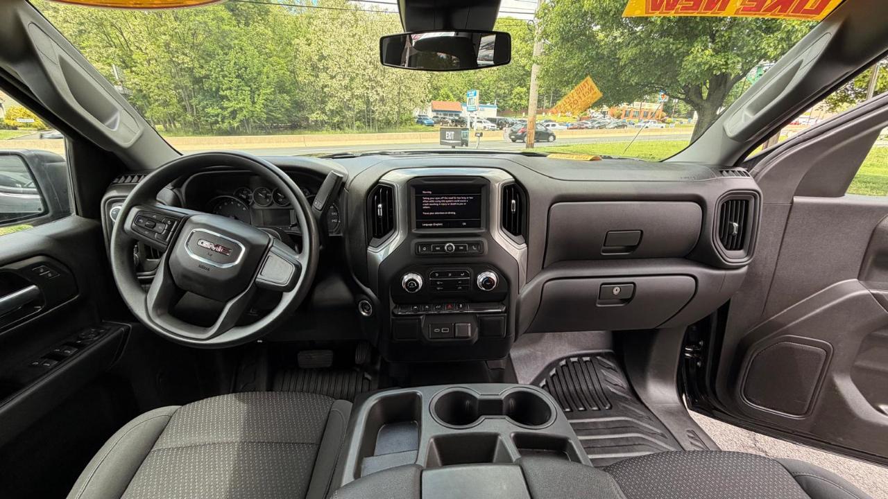 GMC Sierra 1500 Pro Double Cab 4WD 2023