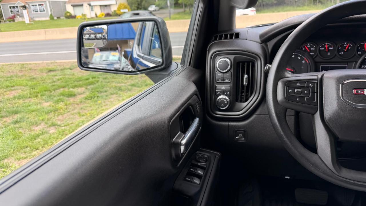GMC Sierra 1500 Pro Double Cab 4WD 2023
