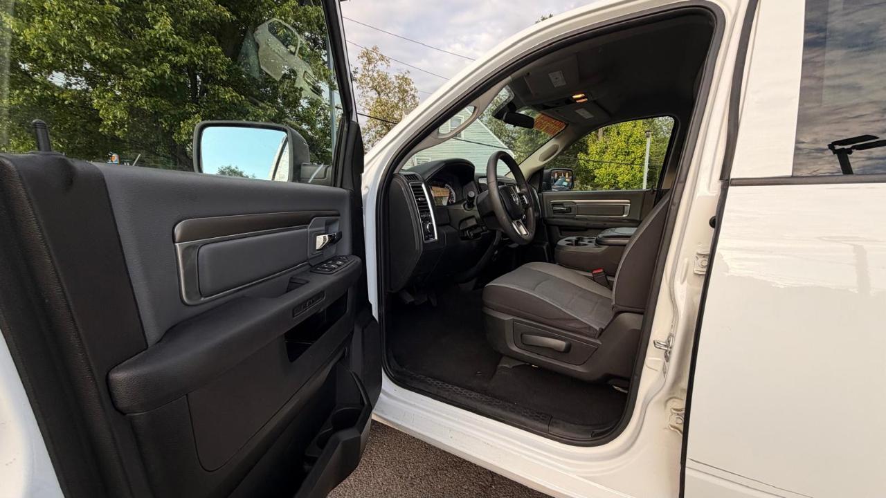 RAM 1500 Classic Tradesman Quad Cab 2WD 2024