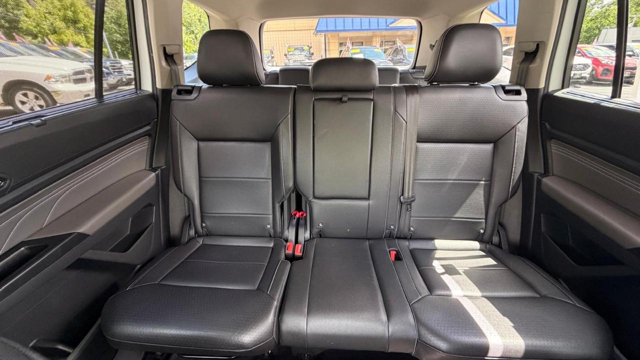 Volkswagen Atlas SE w/Technology 4MOTION 2021