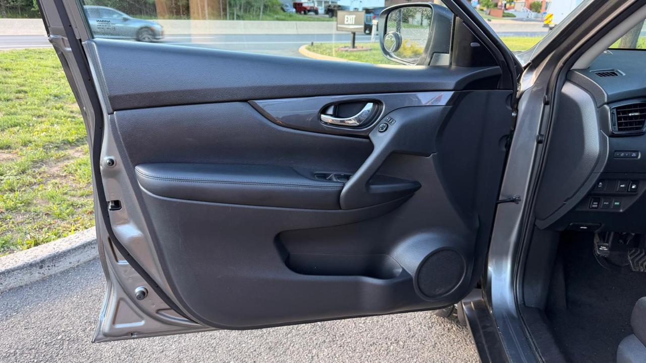 Nissan Rogue SV AWD 2018