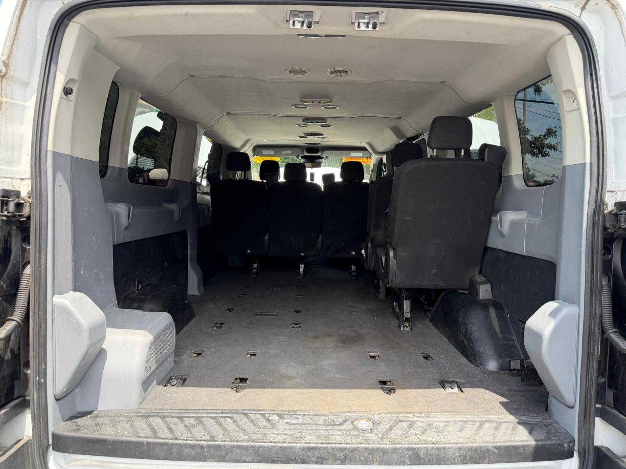 Ford Transit 350 Wagon Low Roof XLT 60/40 Pass. 148-in. WB 2017
