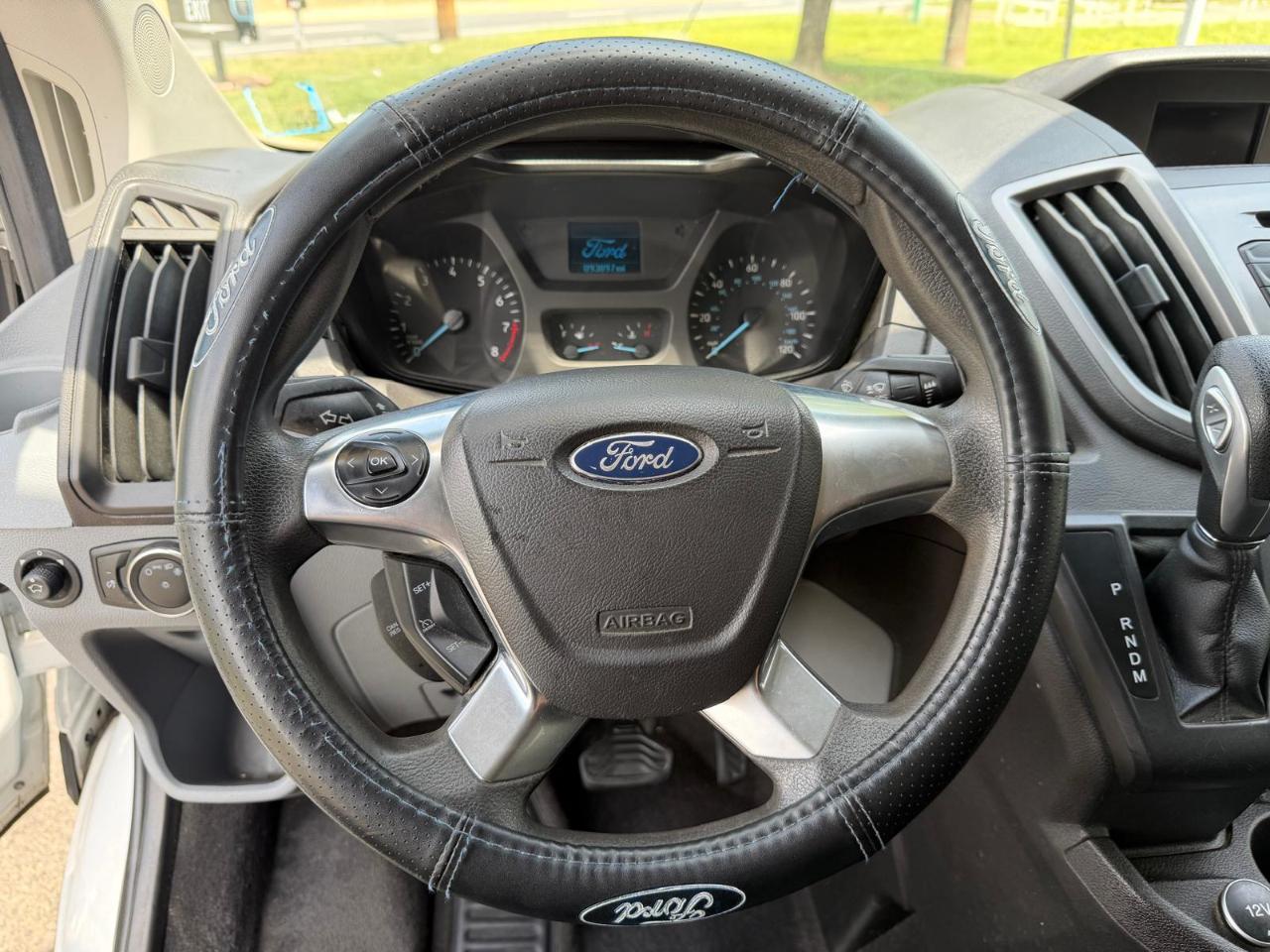 Ford Transit 350 Wagon Low Roof XLT 60/40 Pass. 148-in. WB 2017
