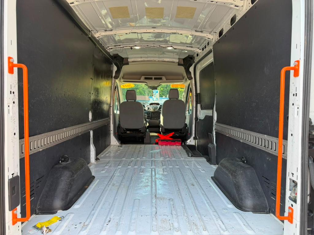 Ford Transit 150 Van Med. Roof w/Sliding Pass. 148-in. WB 2018