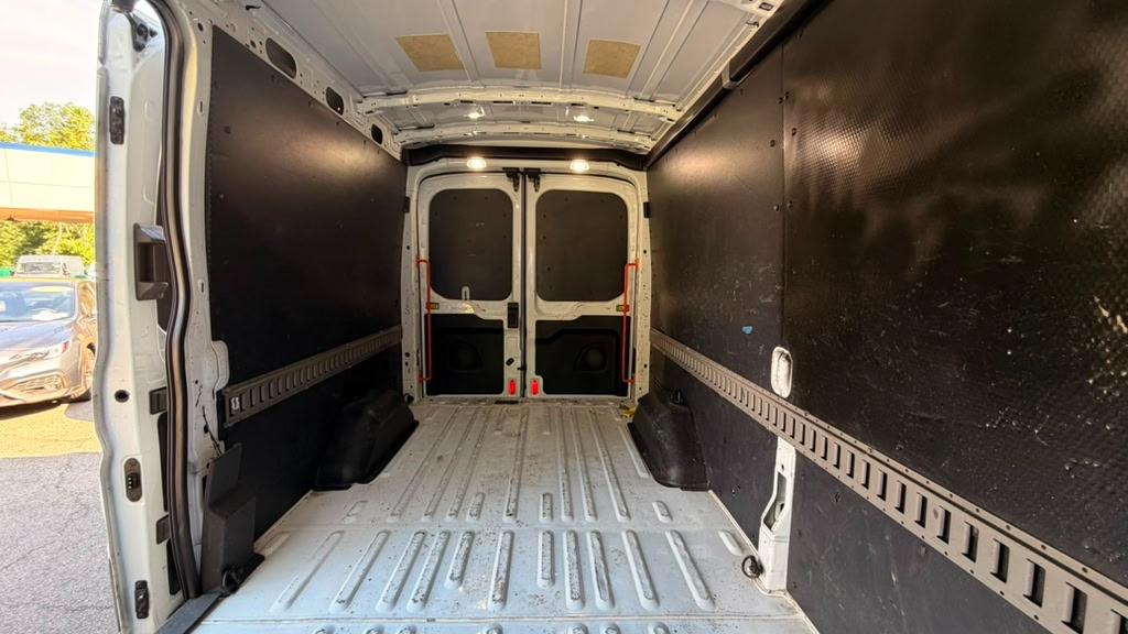 Ford Transit 150 Van Med. Roof w/Sliding Pass. 148-in. WB 2018