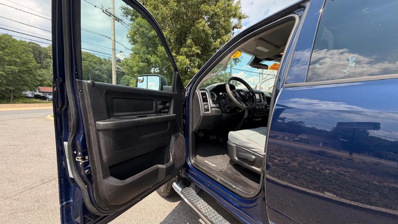 RAM 2500 Tradesman Crew Cab LWB 4WD 2017