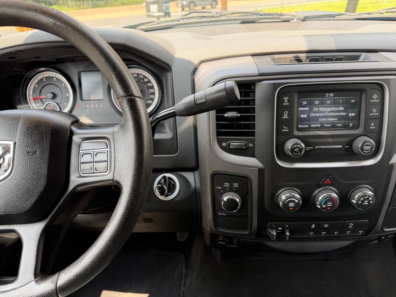 RAM 2500 Tradesman Crew Cab LWB 4WD 2017