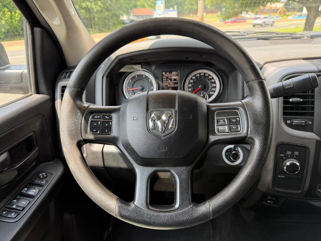 RAM 2500 Tradesman Crew Cab LWB 4WD 2017