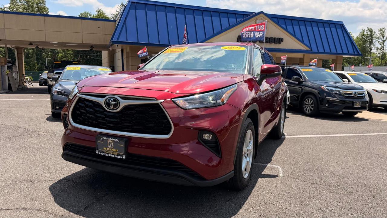 Toyota Highlander LE AWD V6 2022